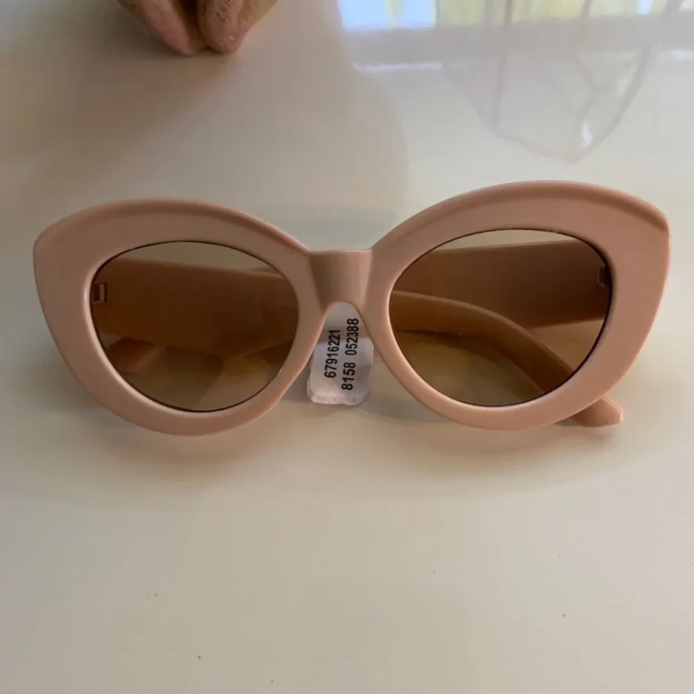 Free People Cateye/ Roundish Sunglasses